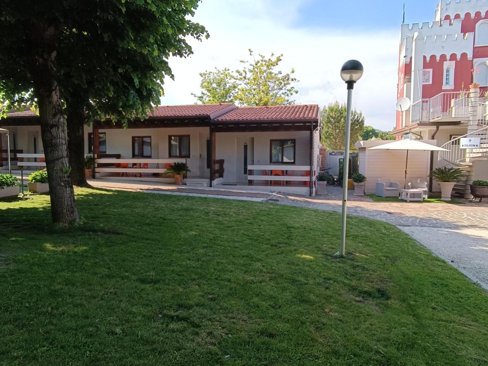 Villaggio Turistico Dei Tigli Паденге сул Гарда Стая снимка