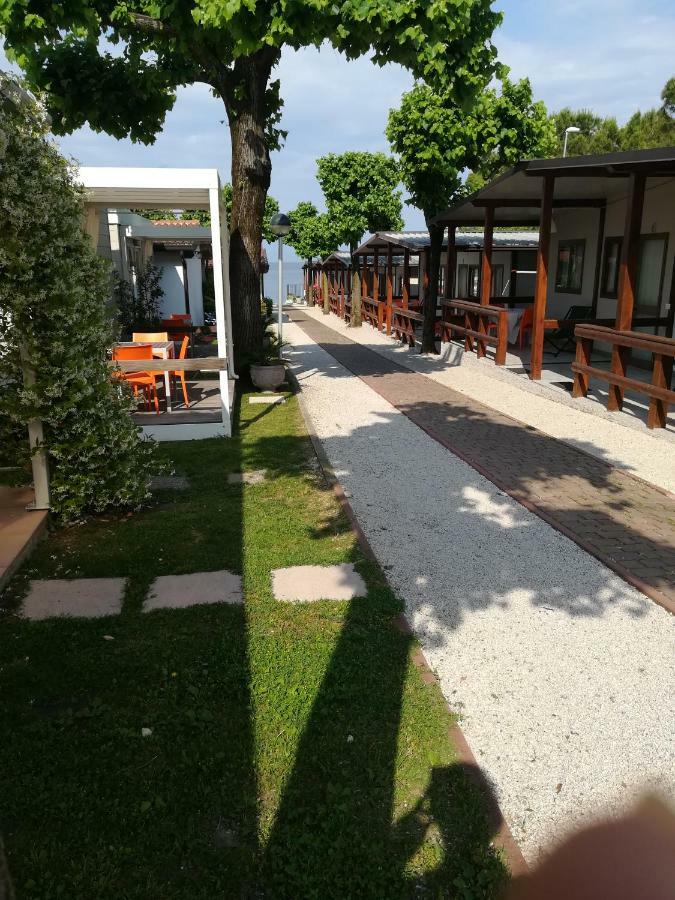 Villaggio Turistico Dei Tigli Паденге сул Гарда Екстериор снимка